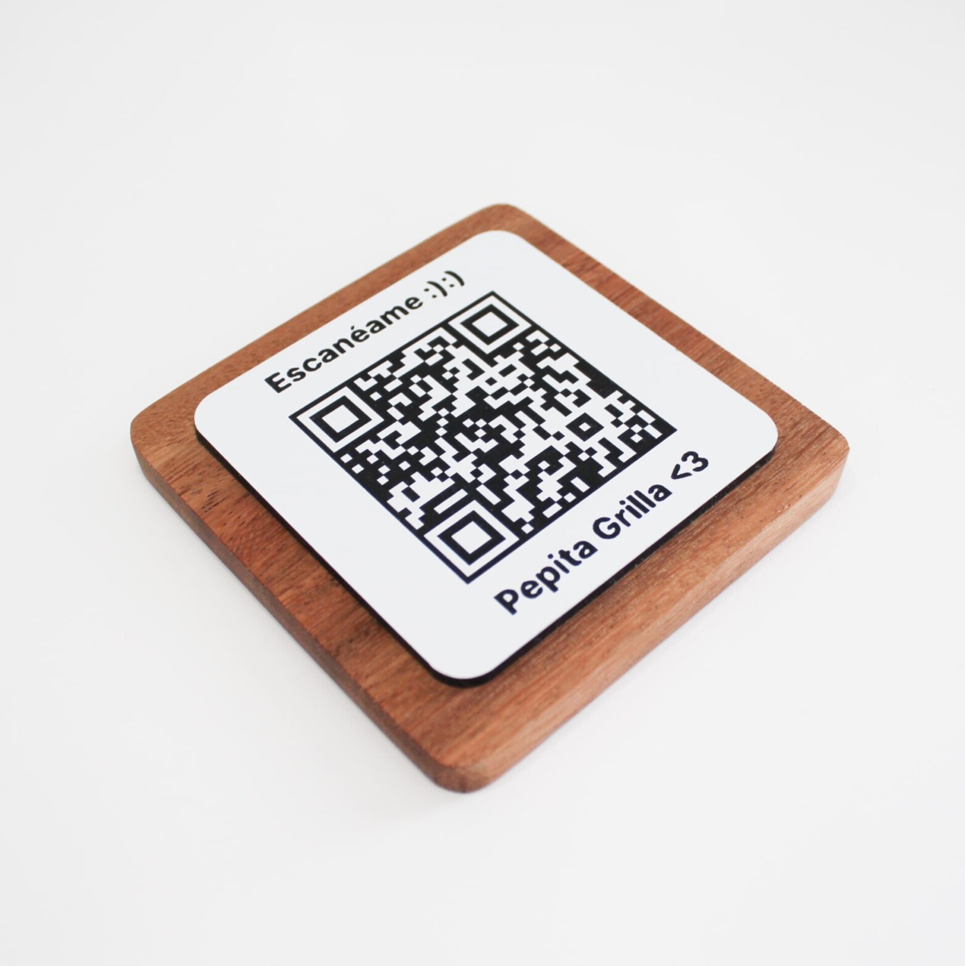 Placa QR madera + metacrilato - 2