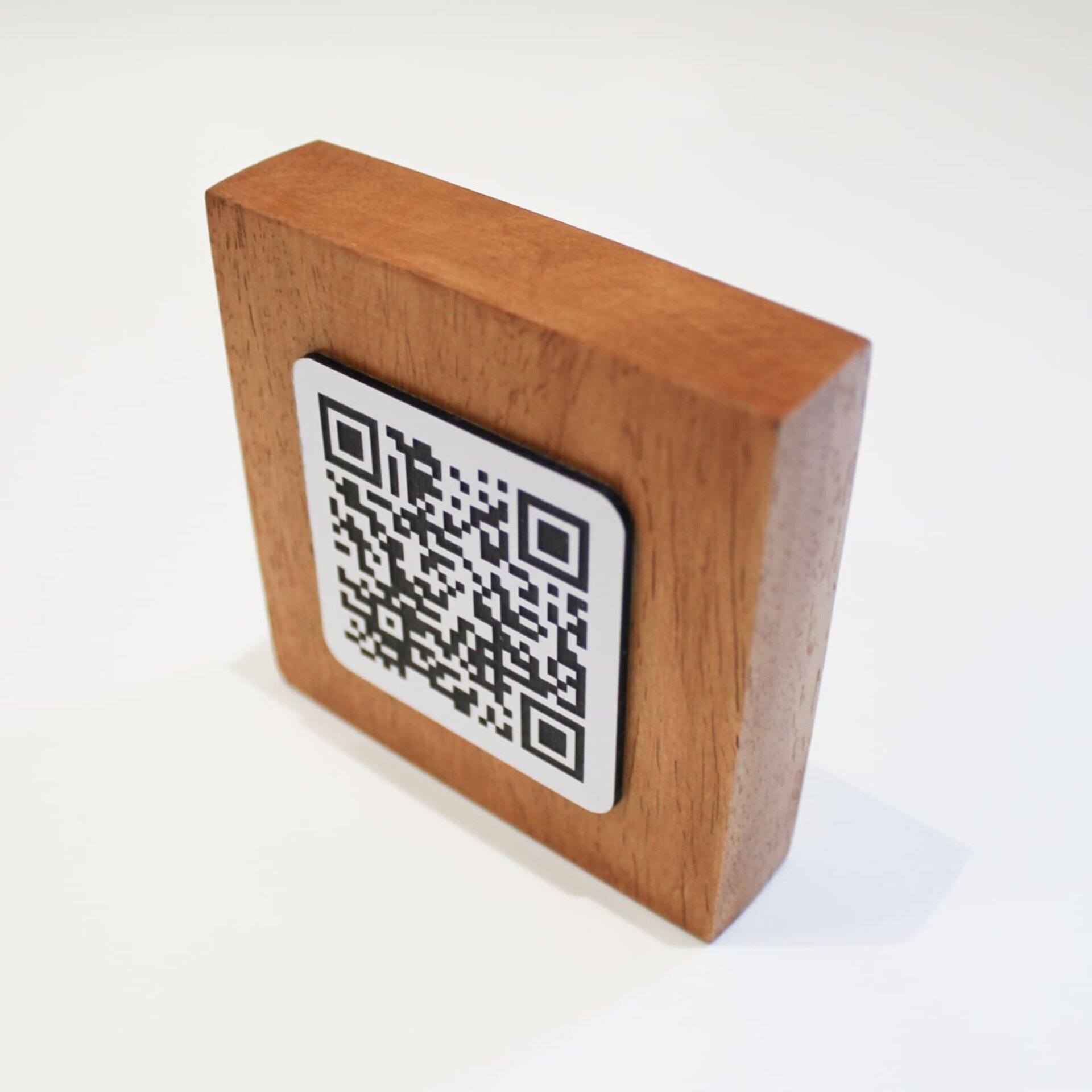 Taco QR madera Pino XL 2cm - 2