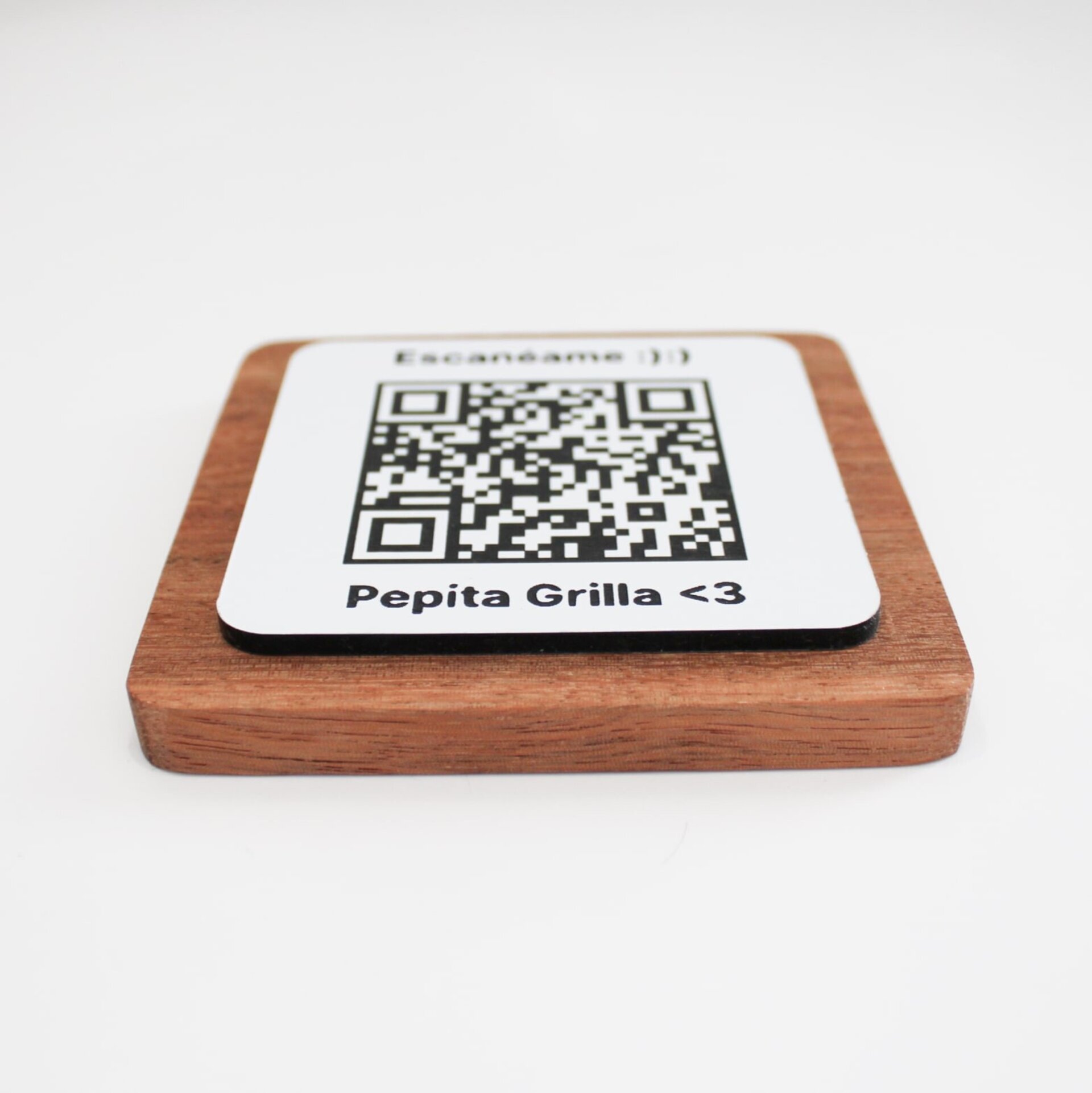 Placa QR madera + metacrilato - 4