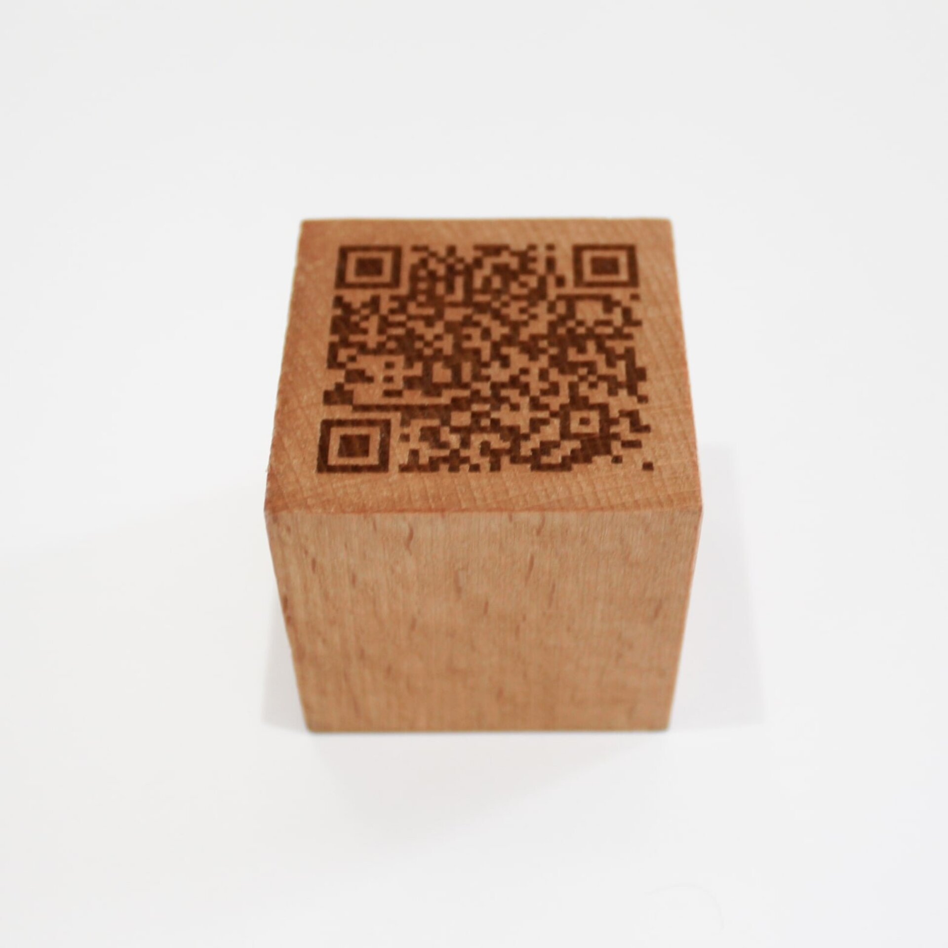 Cubo QR madera - 3